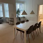 City Center Apartments 871